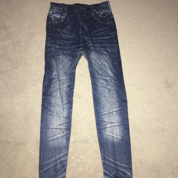 Fleece-lined Leggings that look like jeans! - Picture 3 of 6